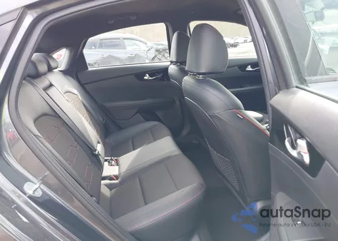 2021 Kia Forte Gt z USA, uszkodzony, nr VIN 3KPF44AC2ME314938